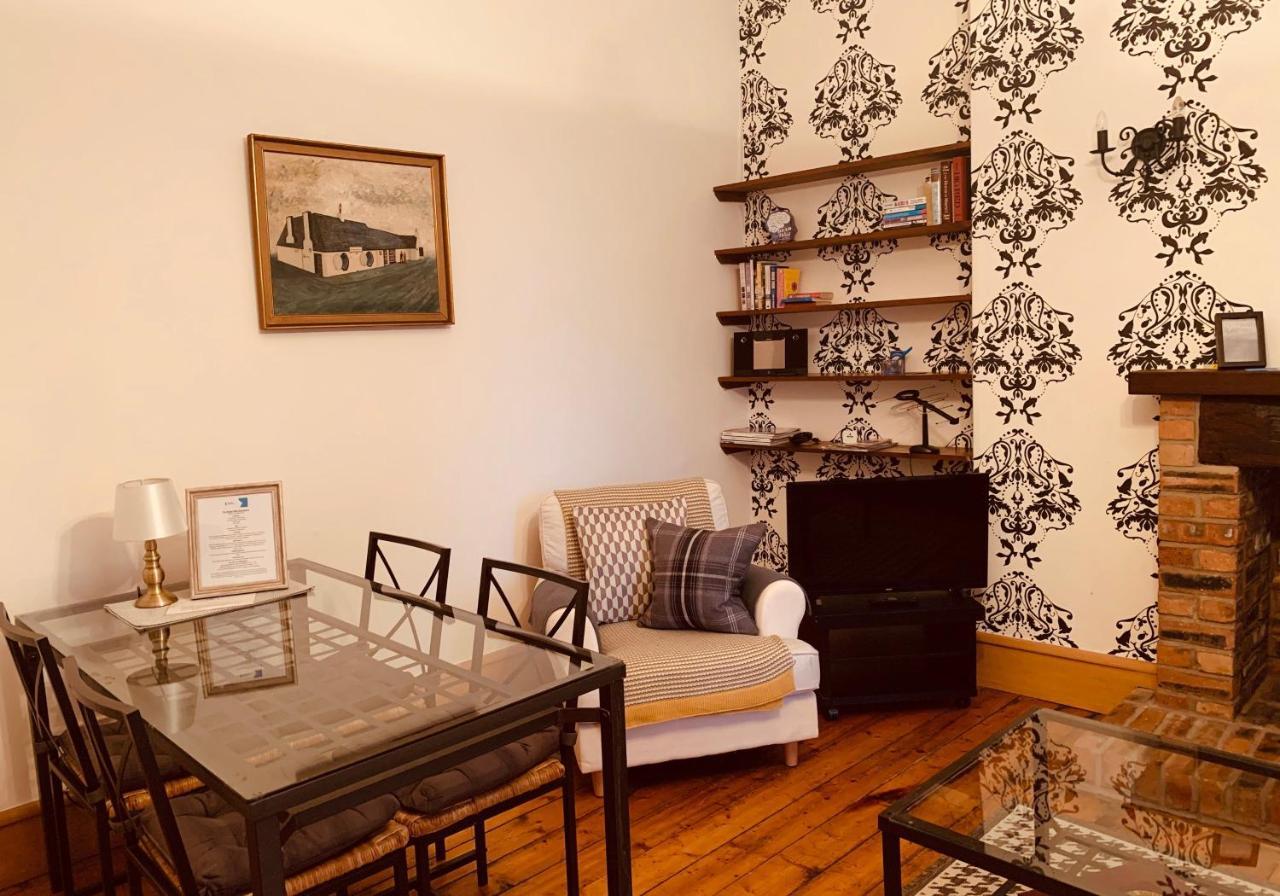 The Royal Mile Residence By Reserve Apartments 에든버러 외부 사진